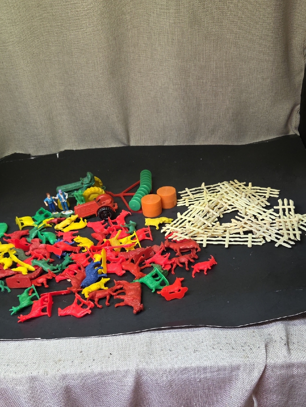 Vintage plastic farm animal 60+